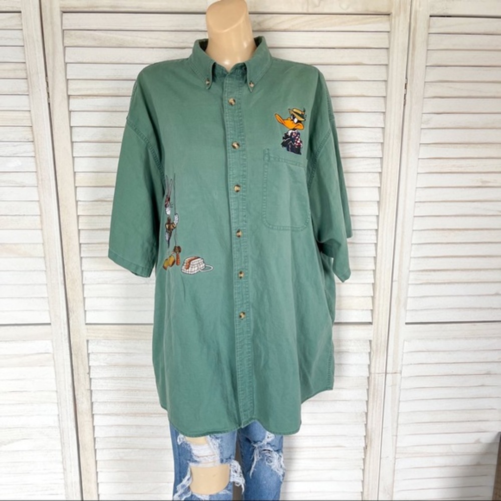 Vintage Loony Tunes Embroidered Short Sleeve Button Down Shirt